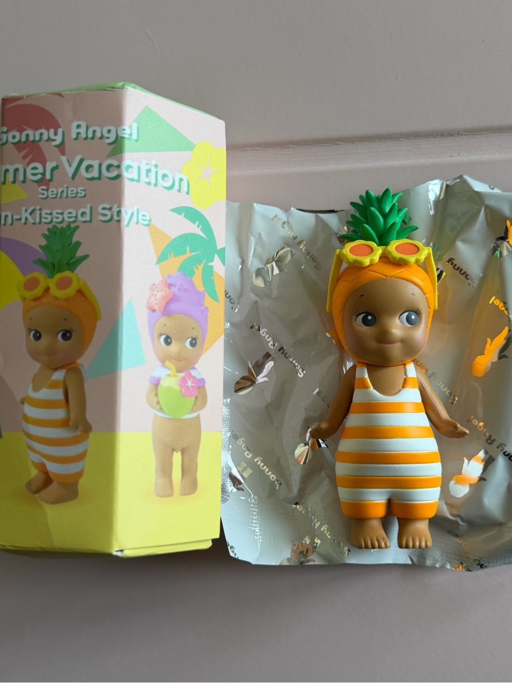 Summer Vacation Series Sun-Kissed Style Sonny Angel